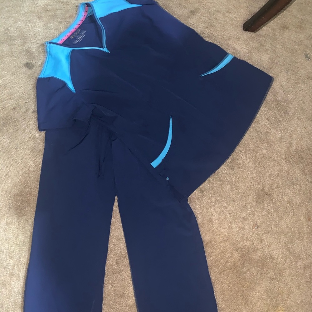Heart and soul brand scrubs that navy blue mp